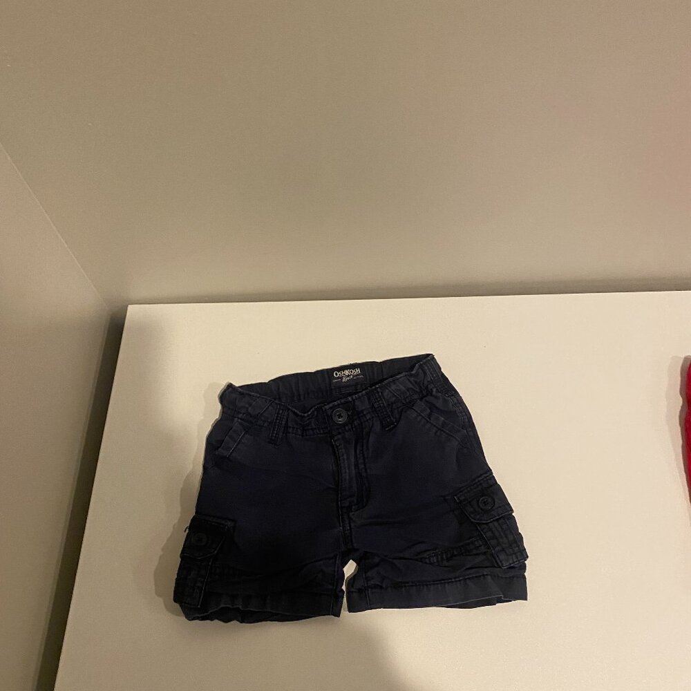 Oshkosh Cargo navy shorts